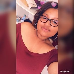 Meet your Posher, Carita